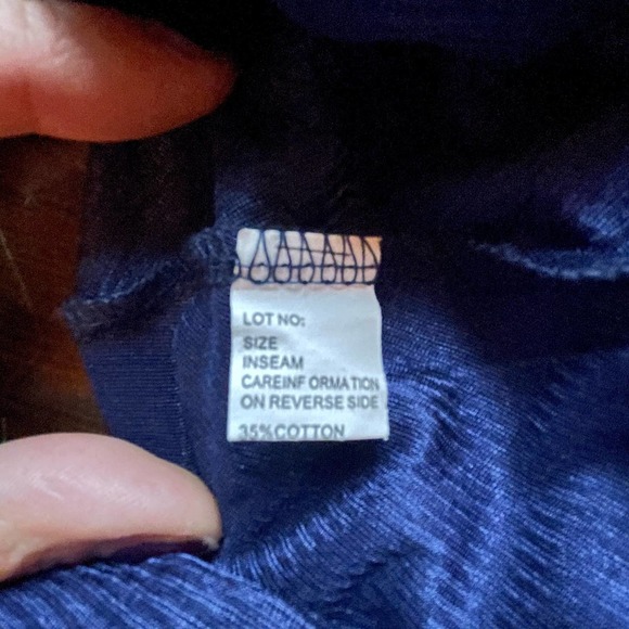 🔥3 for $23🔥 Navy Strappy Layered Blouse with Gold Stars - Picture 5 of 9